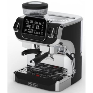 Ground coffee machine with grinder